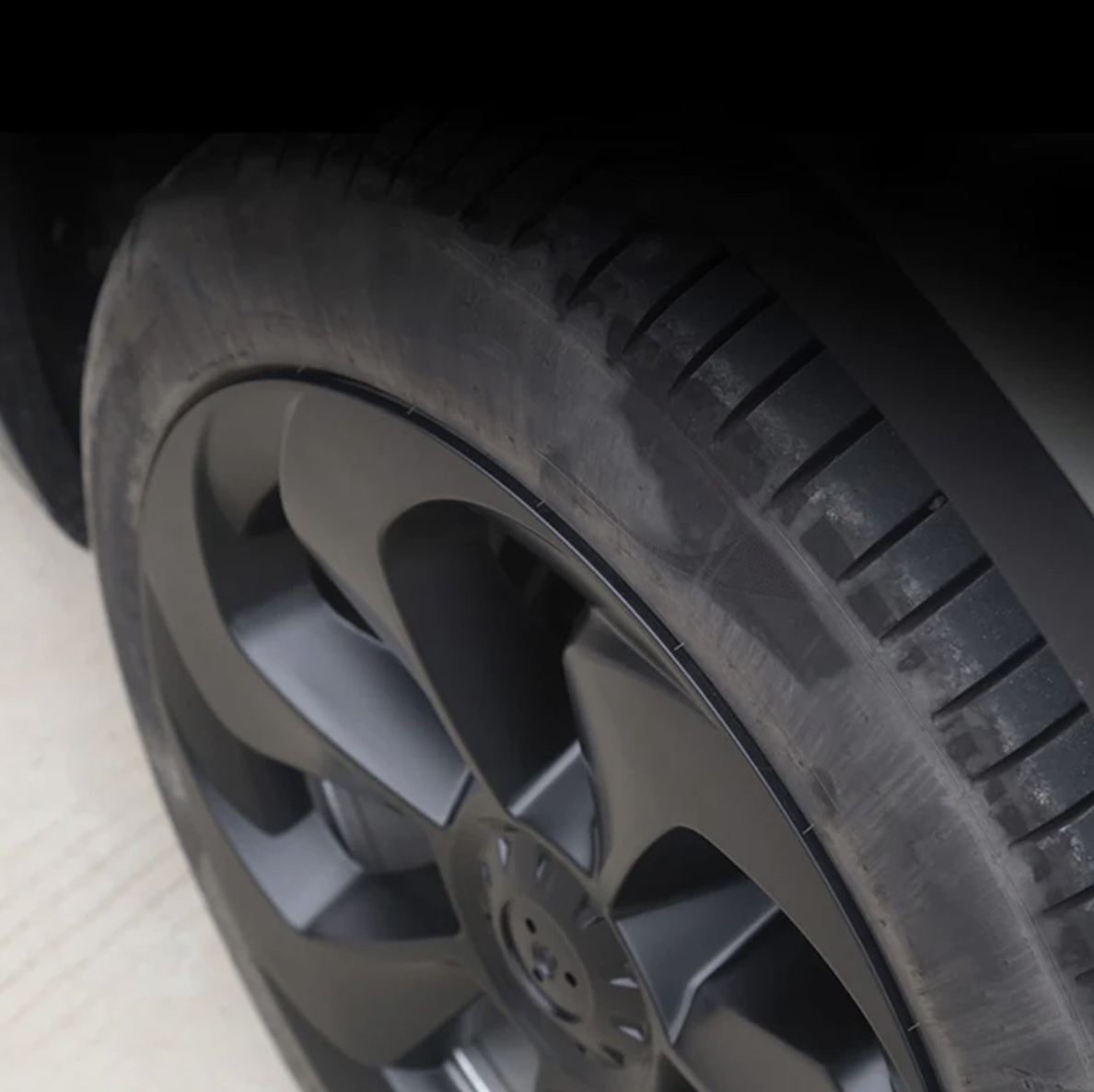 TESLA%20MODEL%20Y%2019’’%20MAT%20SİYAH%20BIG%20BLADE%20JANT%20KAPAKLARI