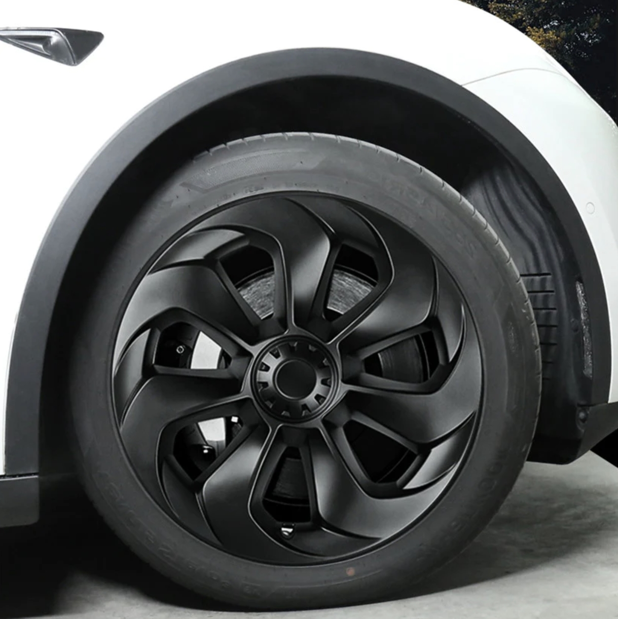 TESLA%20MODEL%20Y%2019’’%20MAT%20SİYAH%20BIG%20BLADE%20JANT%20KAPAKLARI