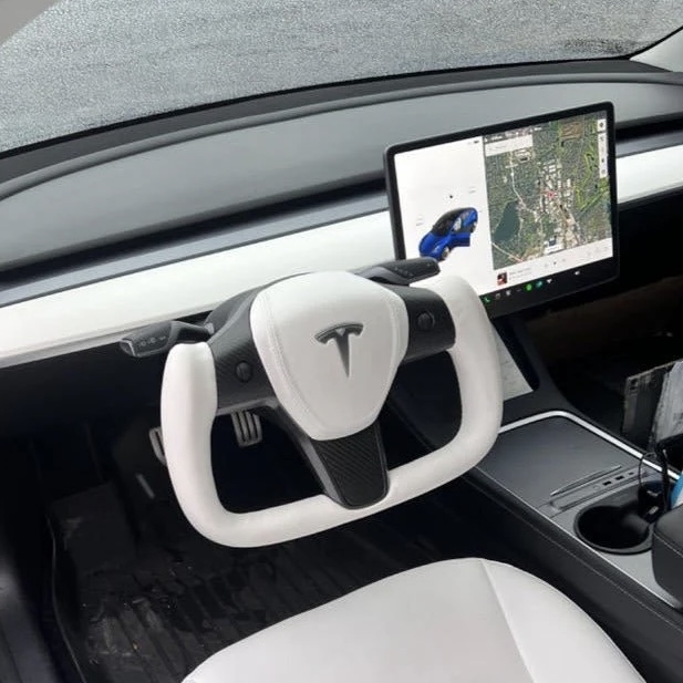TESLA%20MODEL%20Y%20BEYAZ%20NAPPA%20DERİ%20YOKE%20DİREKSİYON