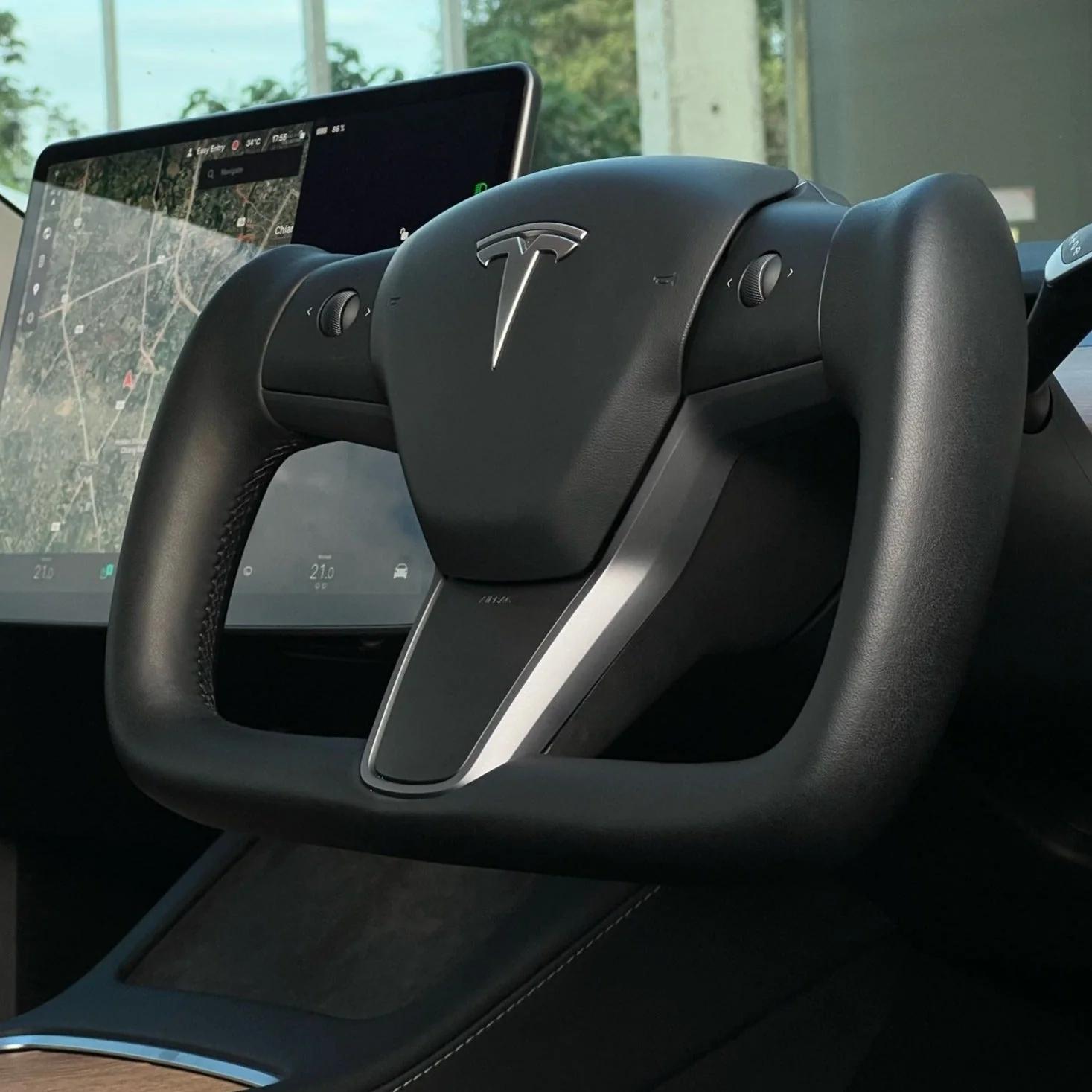 TESLA%20MODEL%20Y%20SİYAH%20NAPPA%20DERİ%20YOKE%20DİREKSİYON