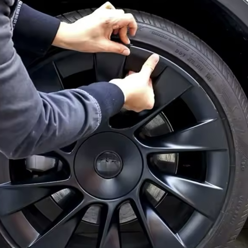 TESLA MODEL Y 20’’ JANT KENAR KORUYUCU SET