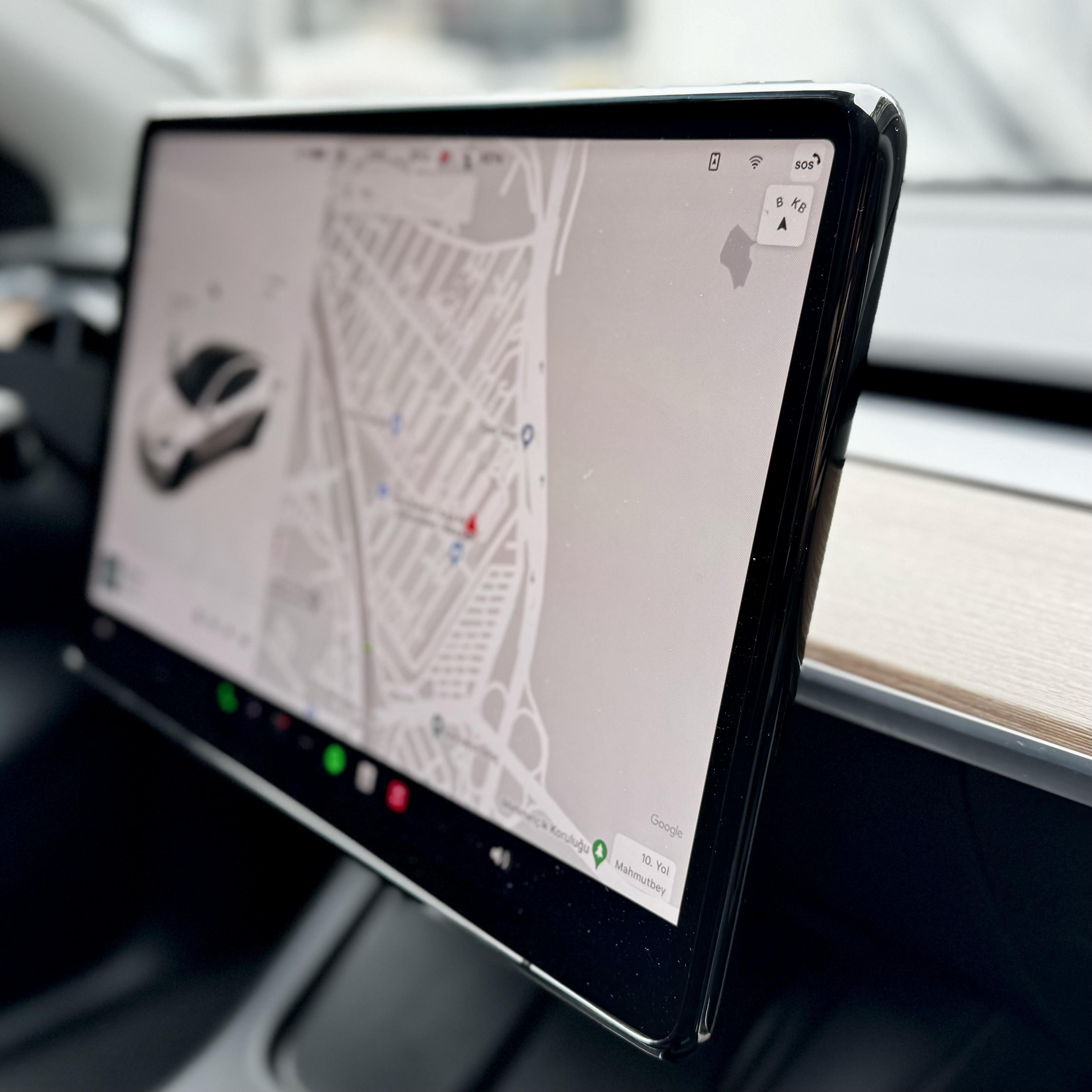 TESLA MODEL Y EKRAN KORUYUCU SİLİKON ÇERÇEVE