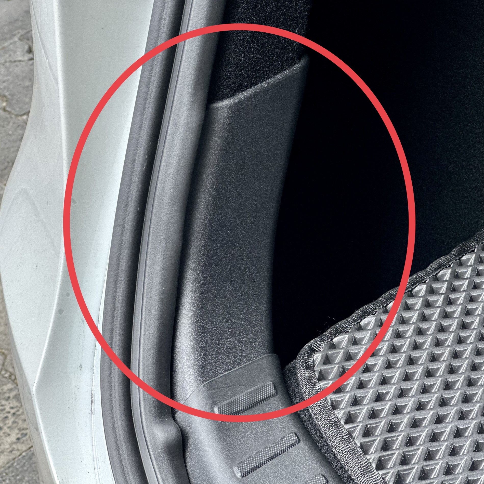 TESLA MODEL Y BAGAJ EŞİĞİ KORUYUCU