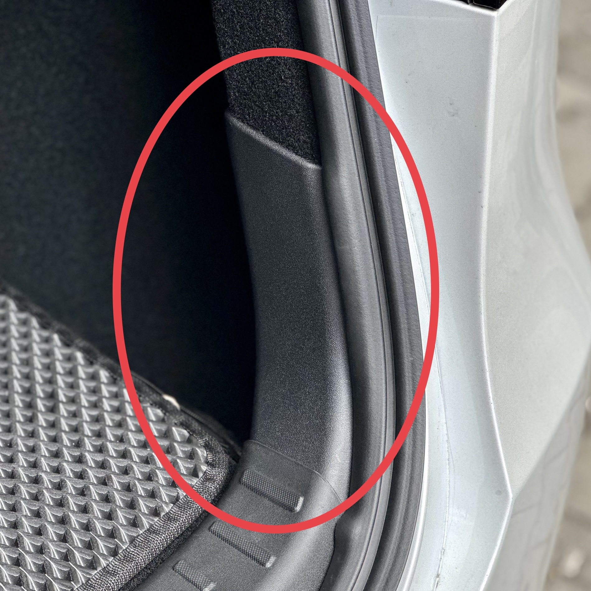 TESLA MODEL Y BAGAJ EŞİĞİ KORUYUCU