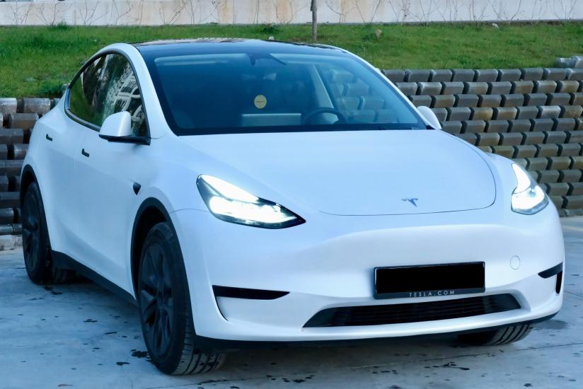 2024 TESLA MODEL Y STANDART RANGE