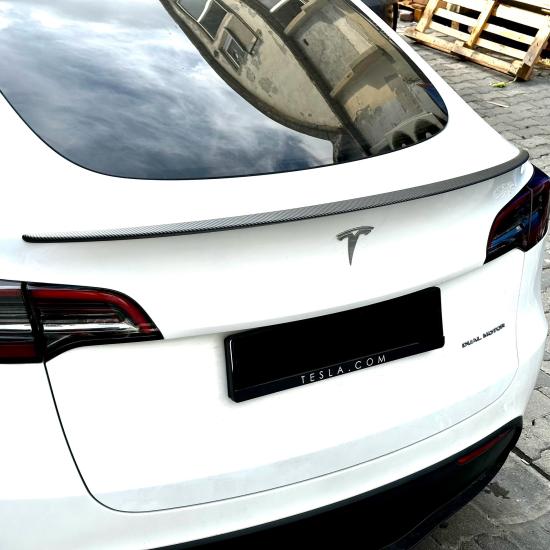 TESLA MODEL Y PERFORMANS MAT KARBON SPOILER